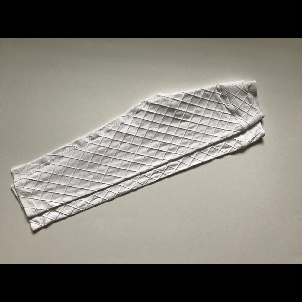 Beyond Yoga Quilted Capri Legging Size Medium